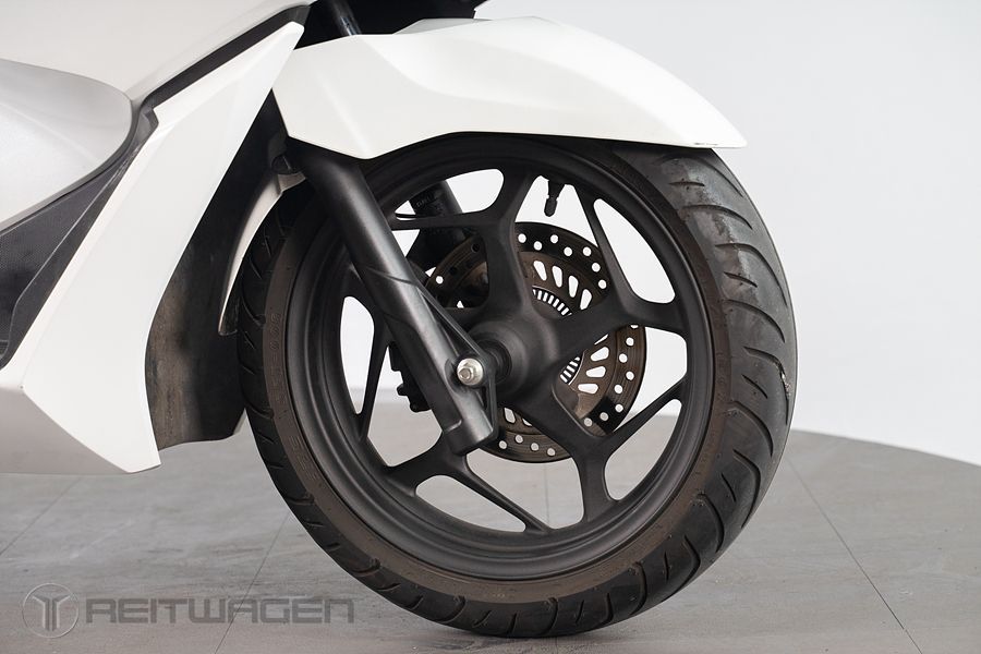 혼다 PCX 125 7