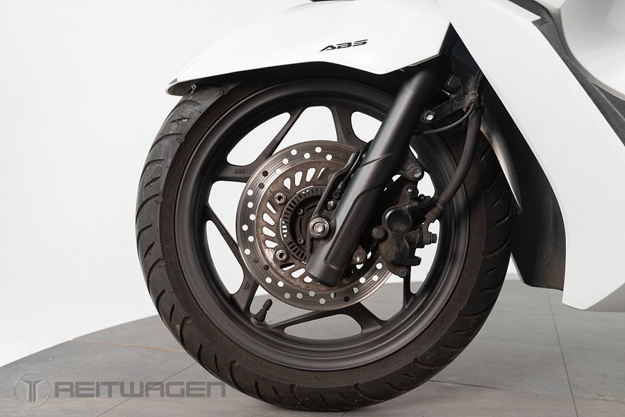 혼다 PCX 125 14