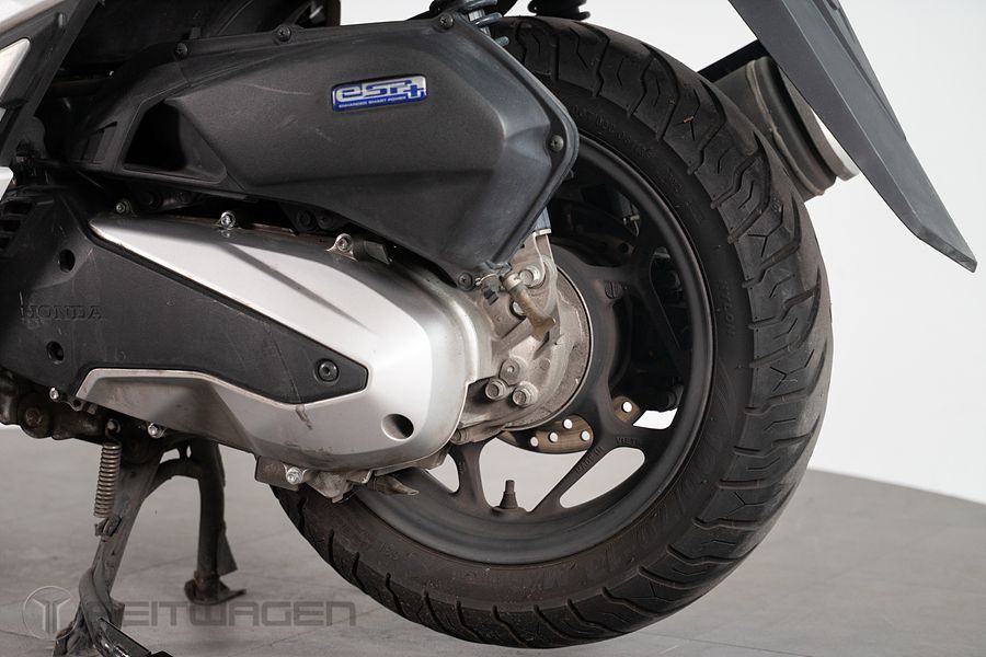 혼다 PCX 125 13