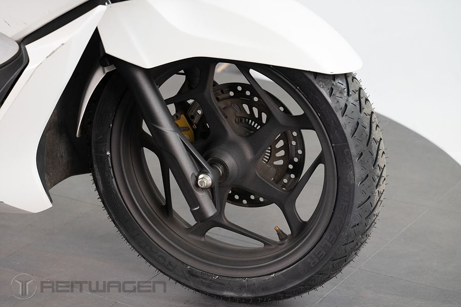 혼다 PCX 125 12