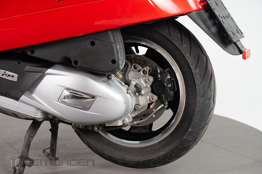 베스파 GTS 125 HPE 13