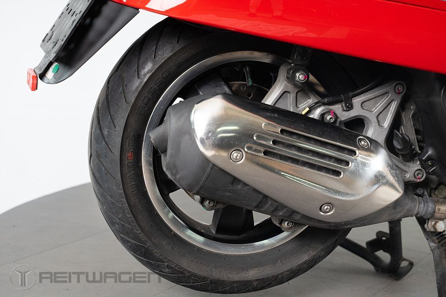 베스파 GTS 125 HPE 14