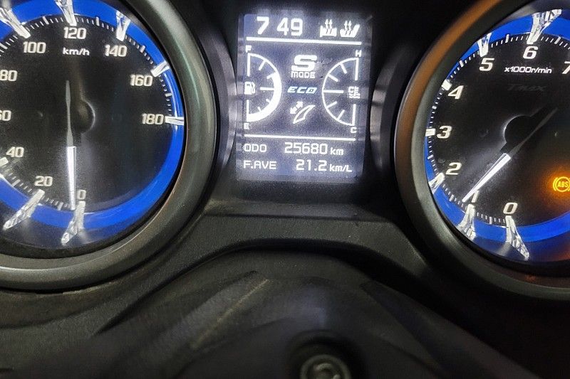 야마하 TMAX DX 10