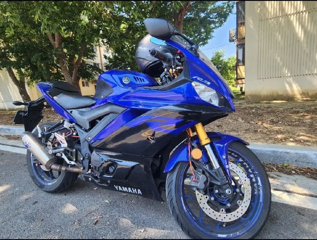 야마하 YZF R3 main