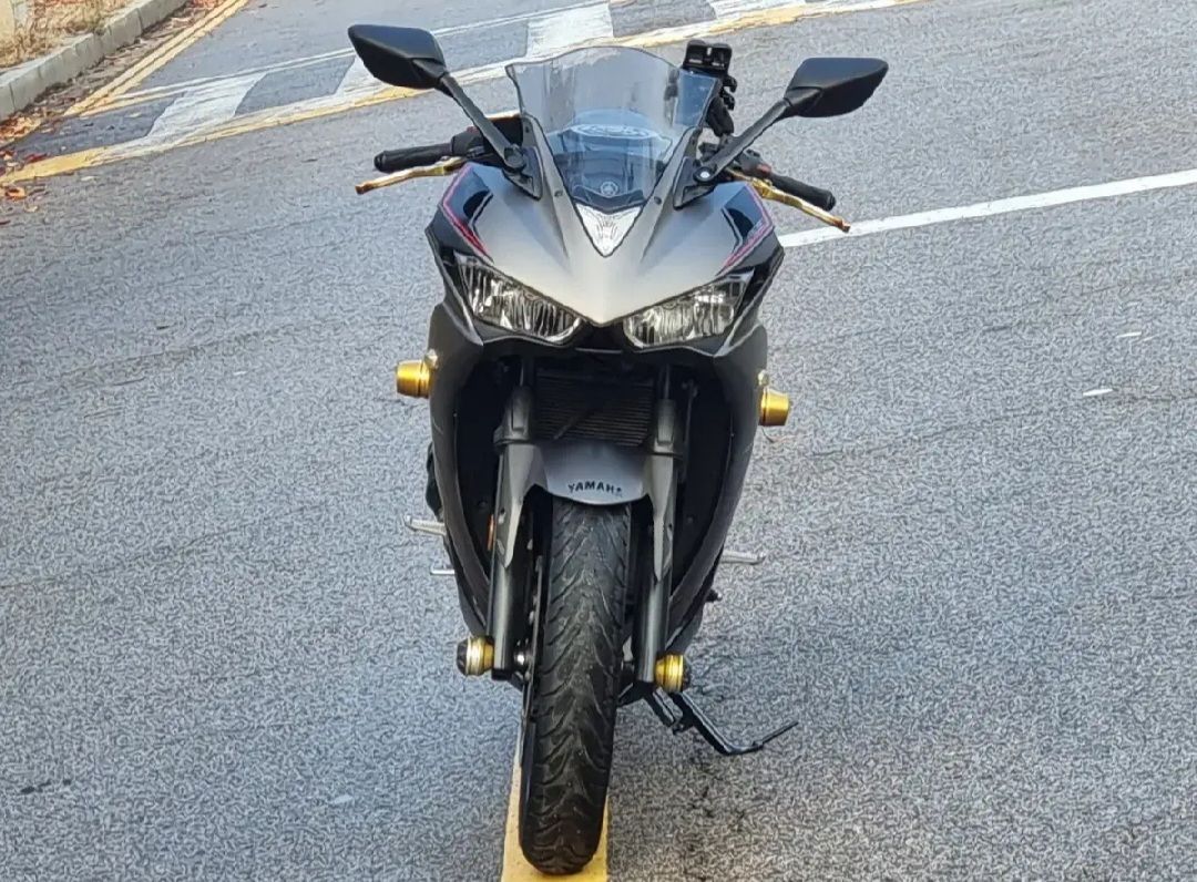 야마하 YZF R3 thumb 2