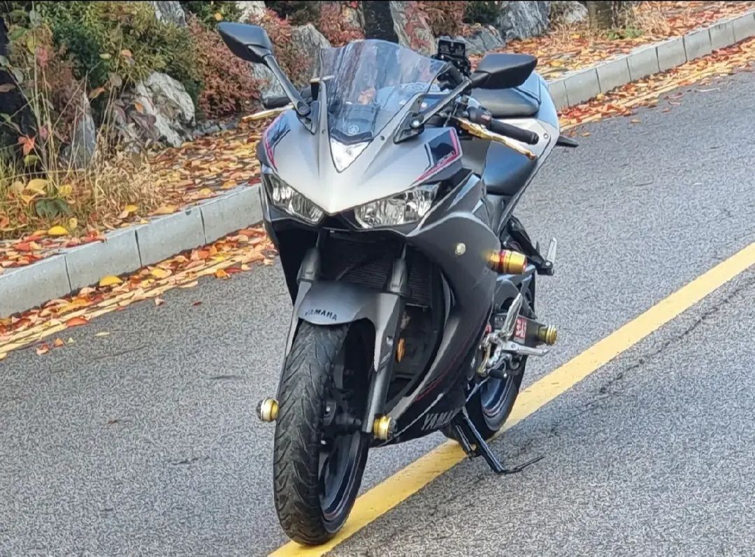 야마하 YZF R3 main