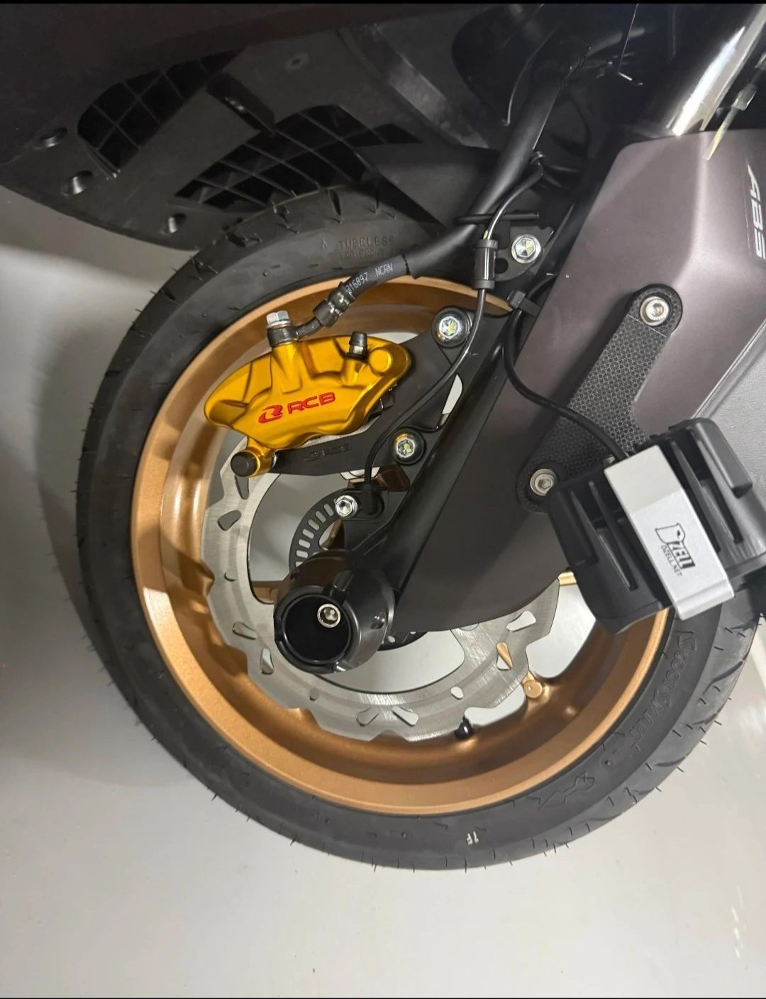 야마하 NMAX 155 4