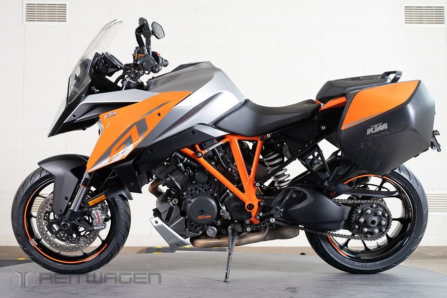 KTM 1290 슈퍼듀크 GT thumb 2