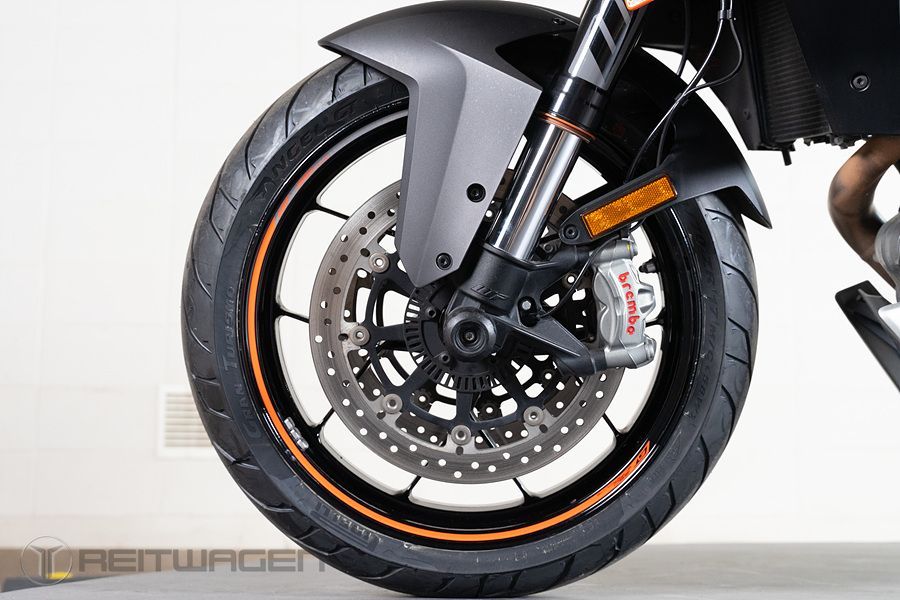 KTM 1290 슈퍼듀크 GT 11