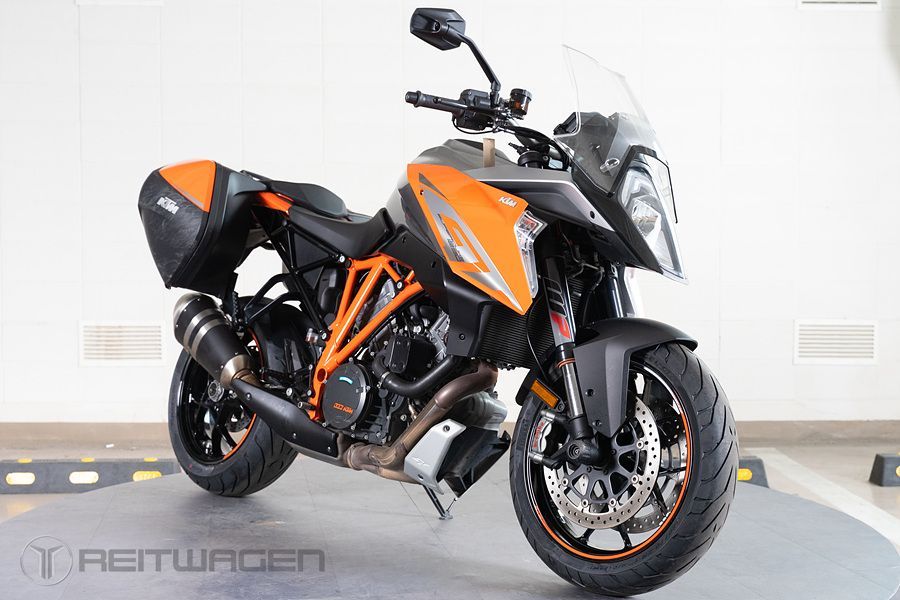 KTM 1290 슈퍼듀크 GT 5