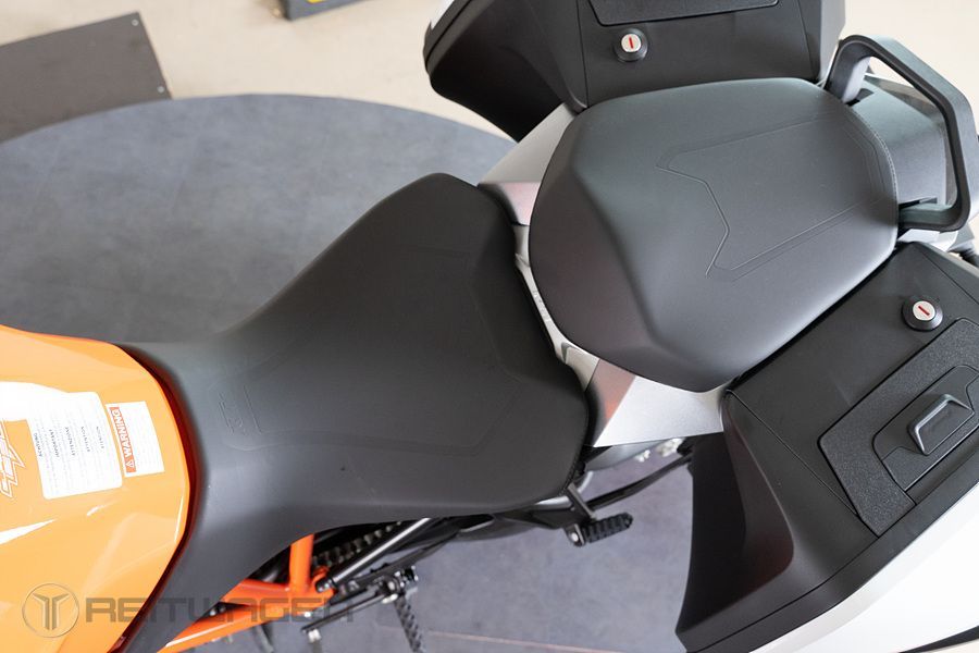 KTM 1290 슈퍼듀크 GT 11