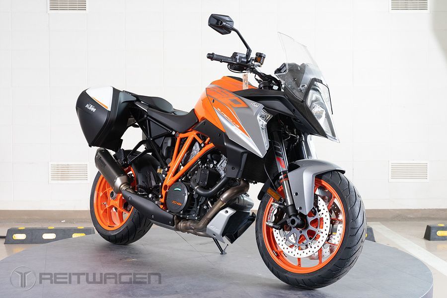 KTM 1290 슈퍼듀크 GT 5