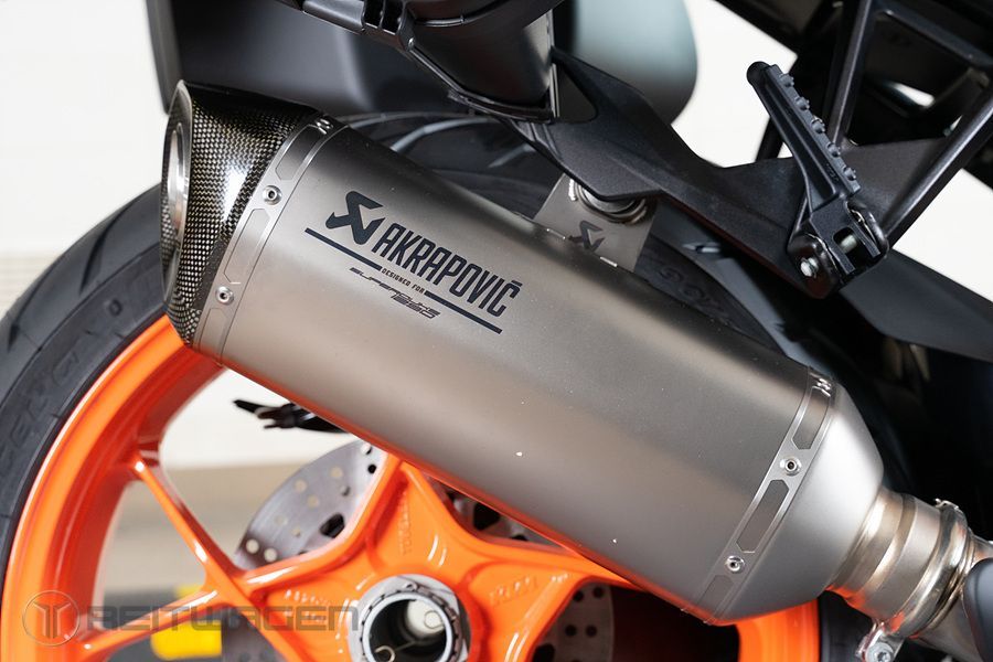 KTM 1290 슈퍼듀크 GT 7