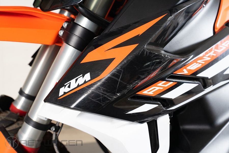 KTM 890 어드벤처 R 16