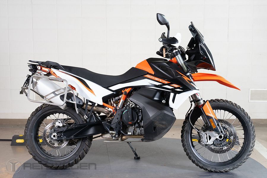 KTM 890 어드벤처 R main