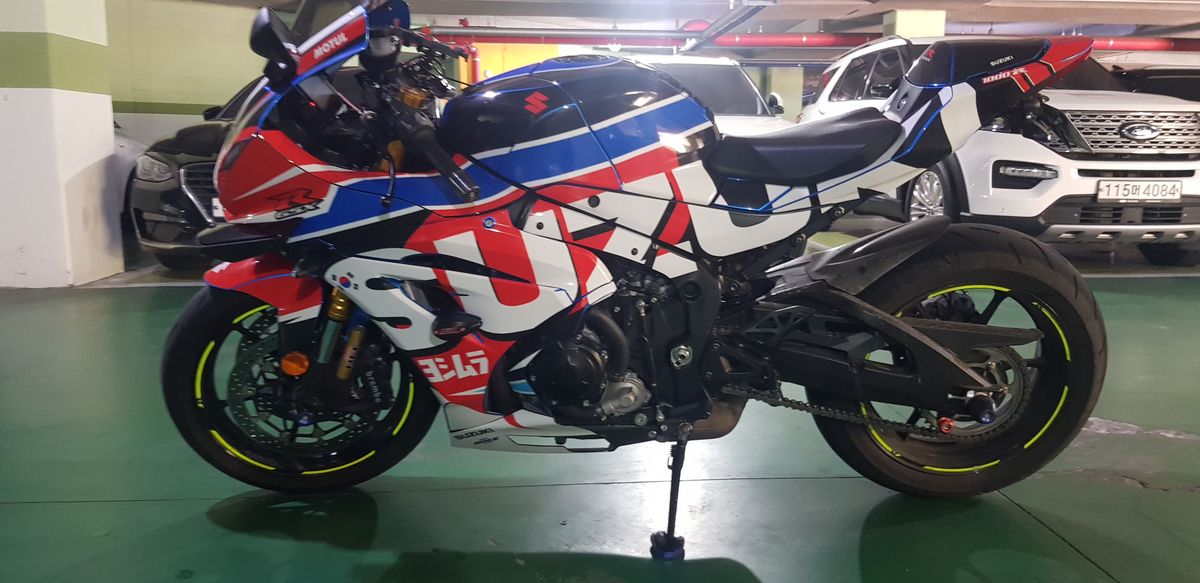 스즈키 GSX R 1000 R thumb 2