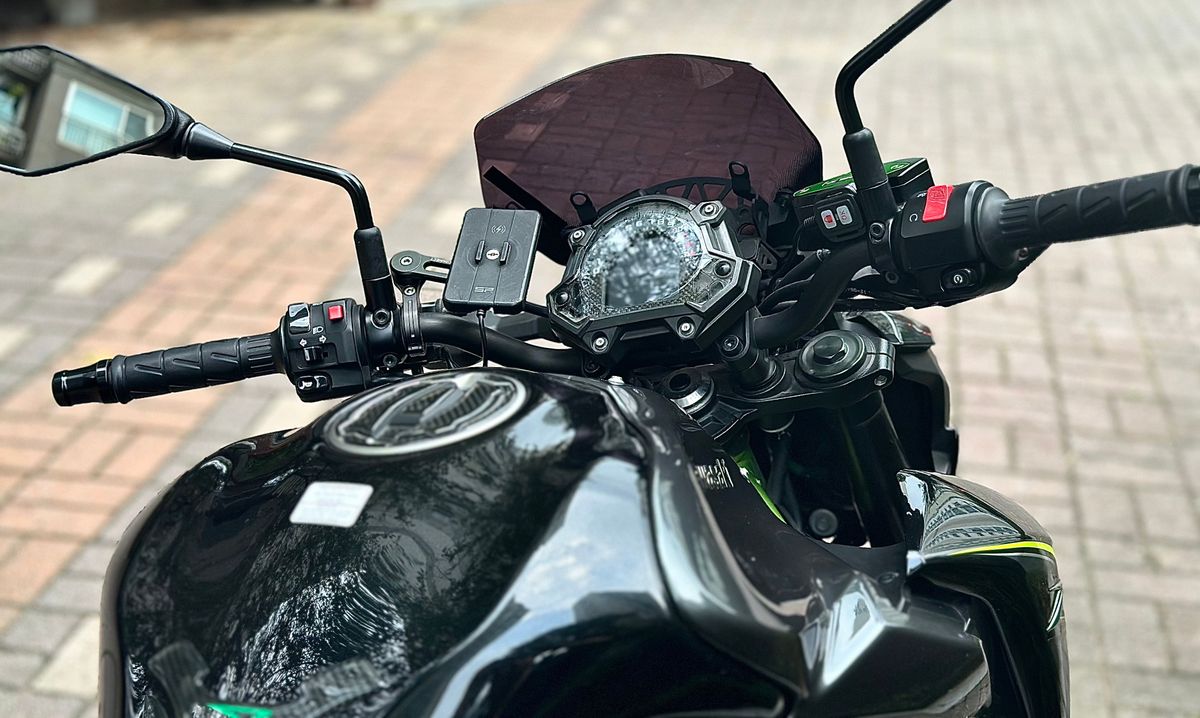 가와사키 Z 900 4