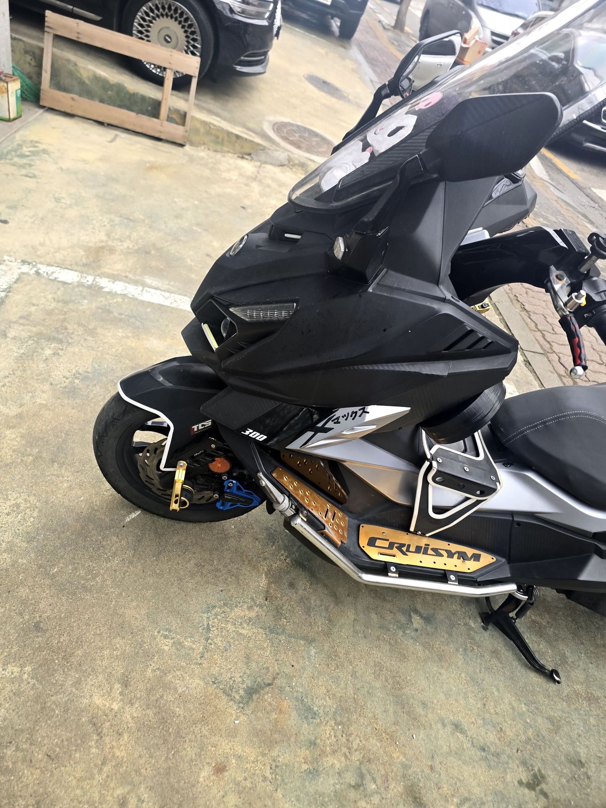 SYM 크루심 300 알파 ABS 5