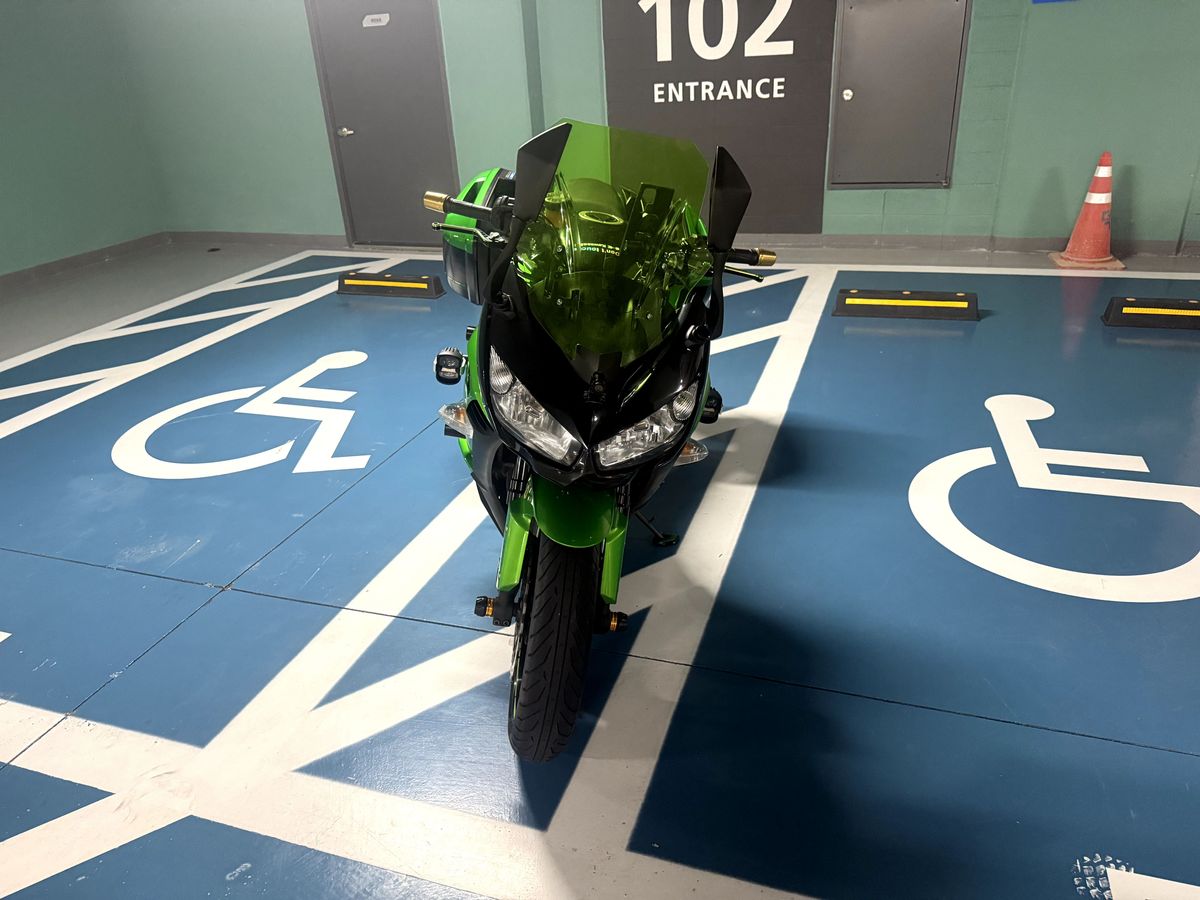 가와사키 Z 1000 SX 7