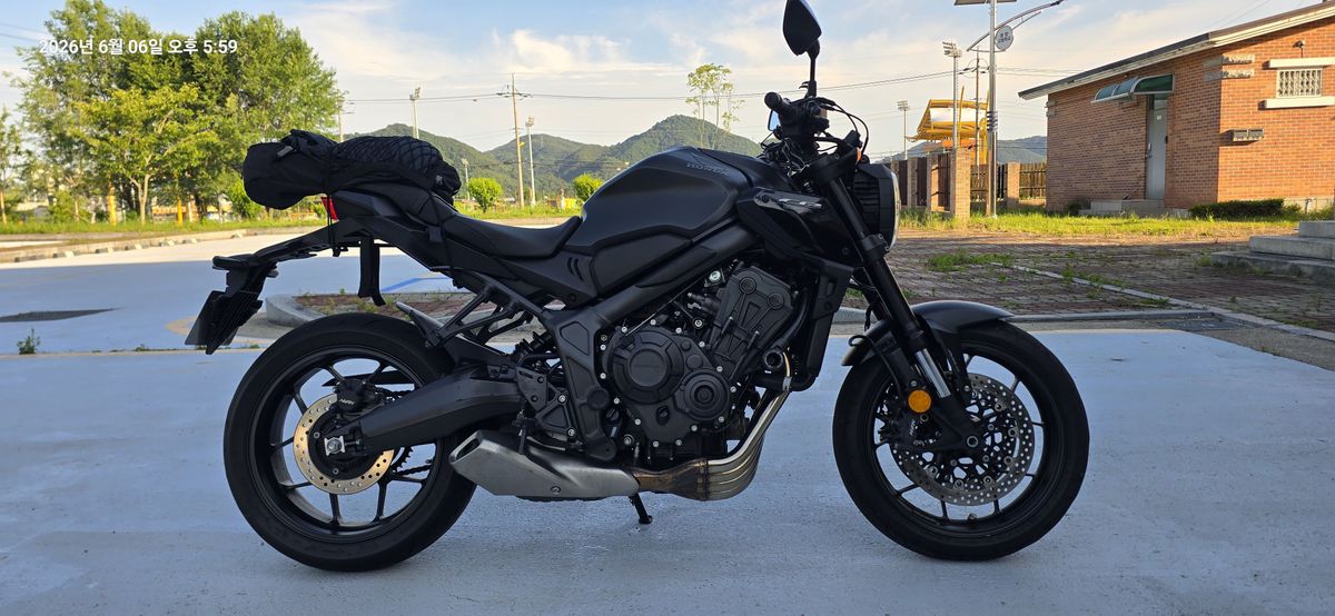 혼다 CB 650 R 6