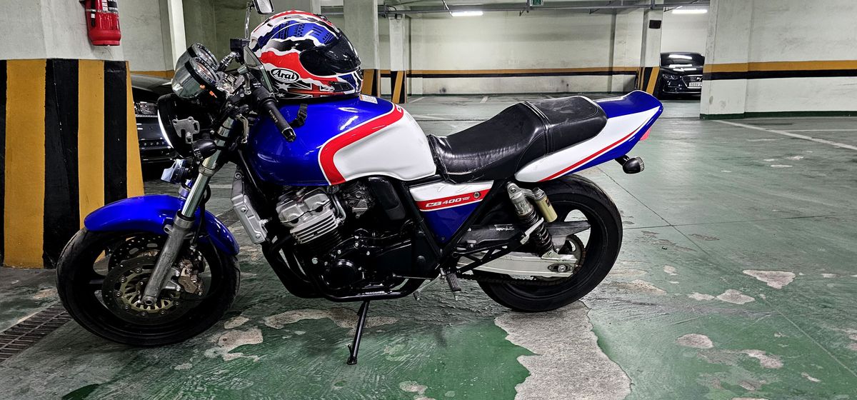 혼다 CB 400 main