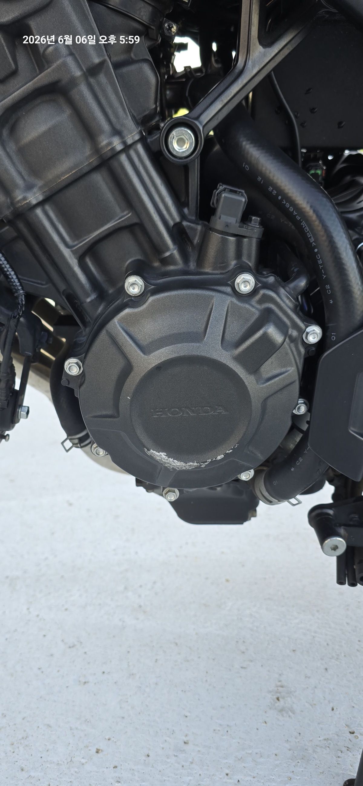 혼다 CB 650 R 9