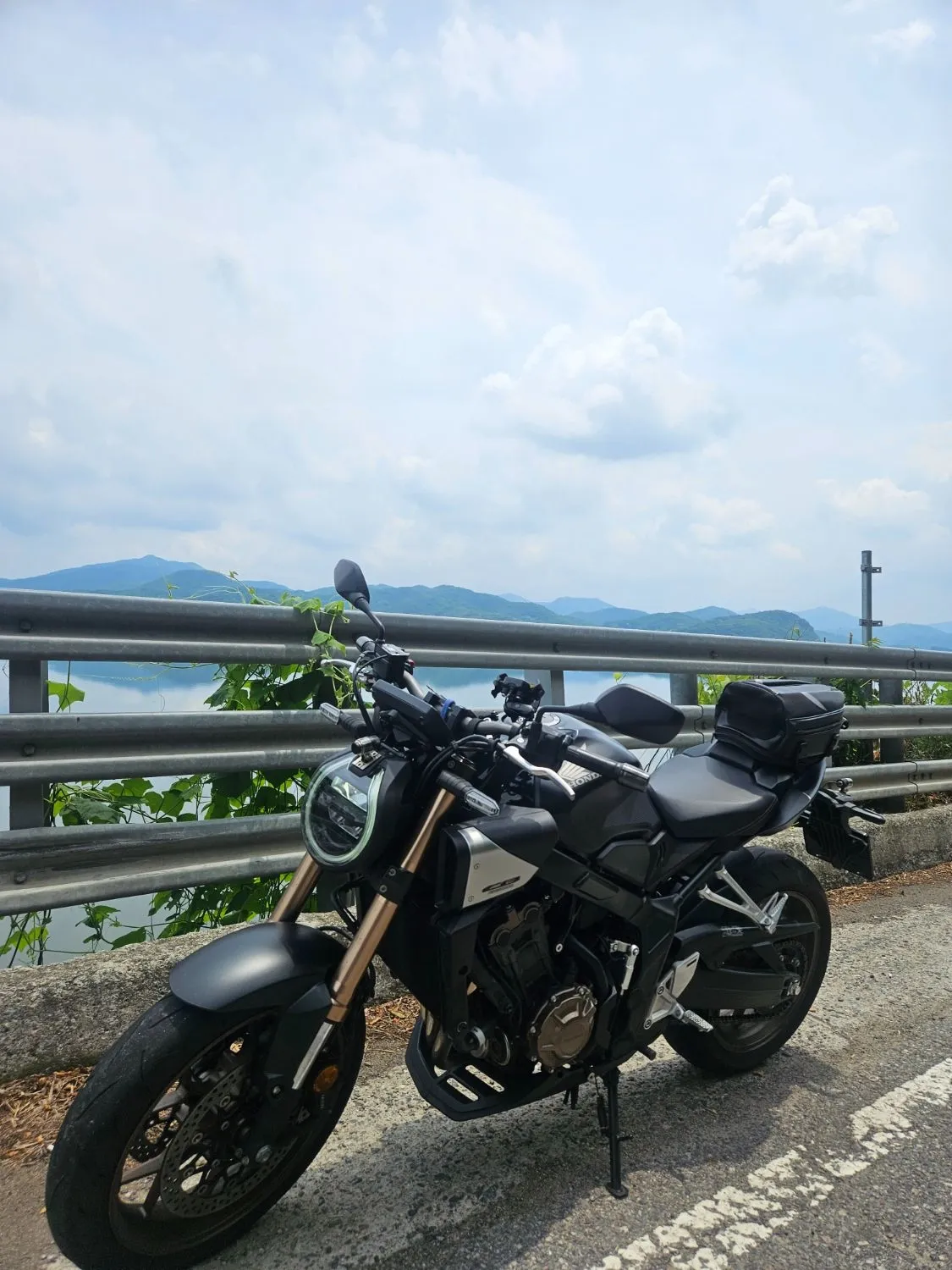 혼다 CB 650 R E-CLUTCH main