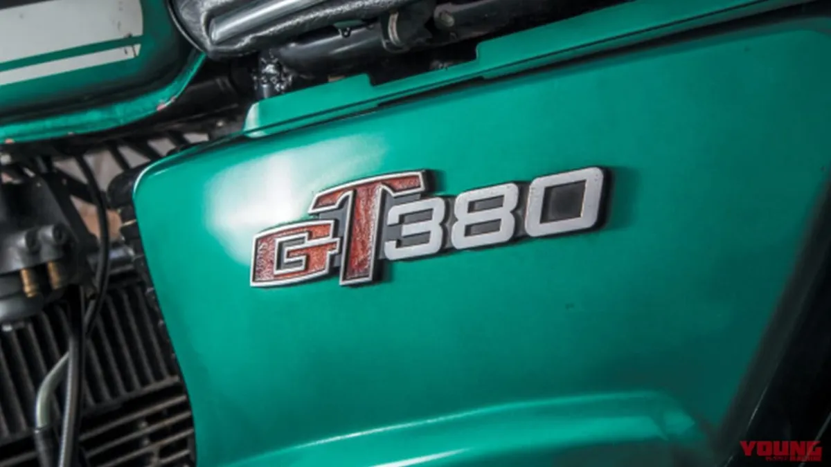 4륜차 기술이 빚어낸 2스트로크 3기통, 스즈키 GT380에 숨겨진 엔지니어링 비화 썸네일