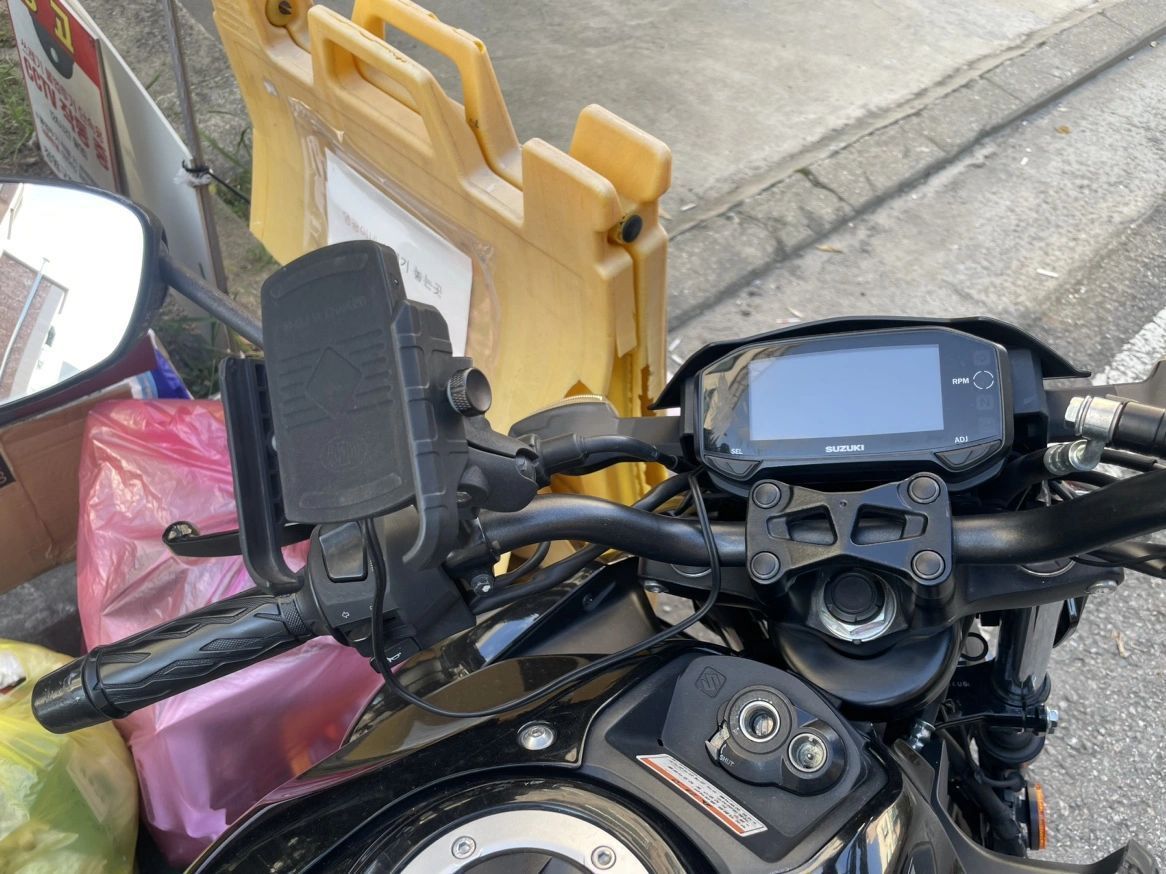 스즈키 GSX S 125 5