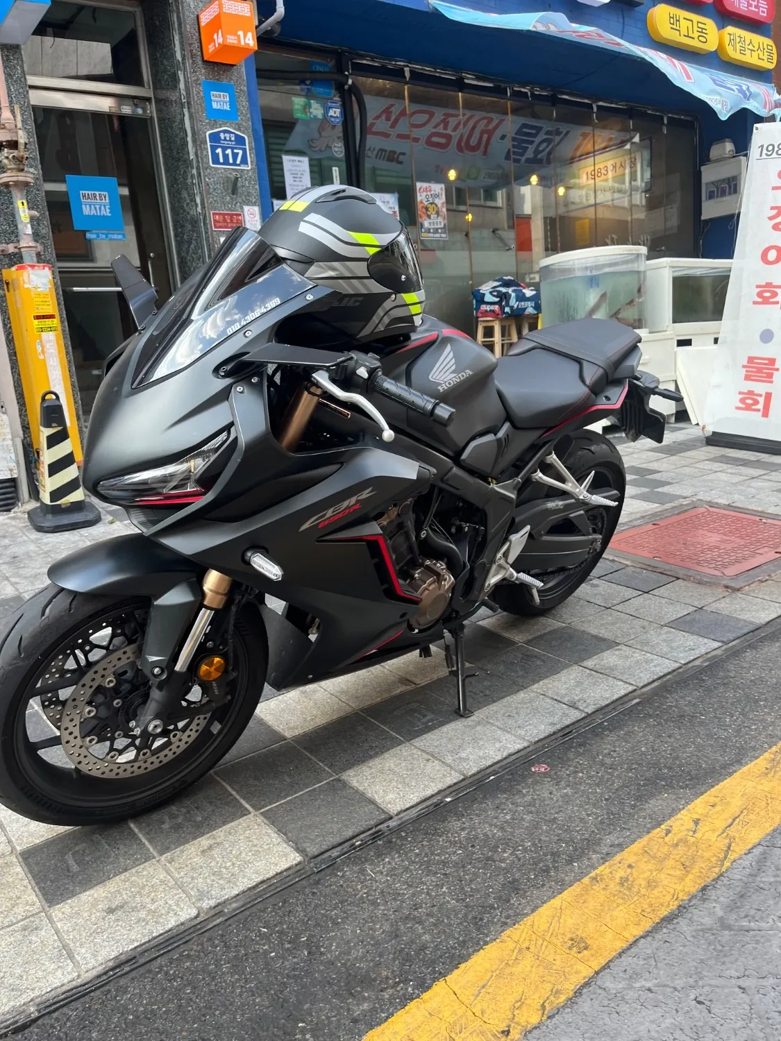 혼다 CBR 650 R MT thumb 2