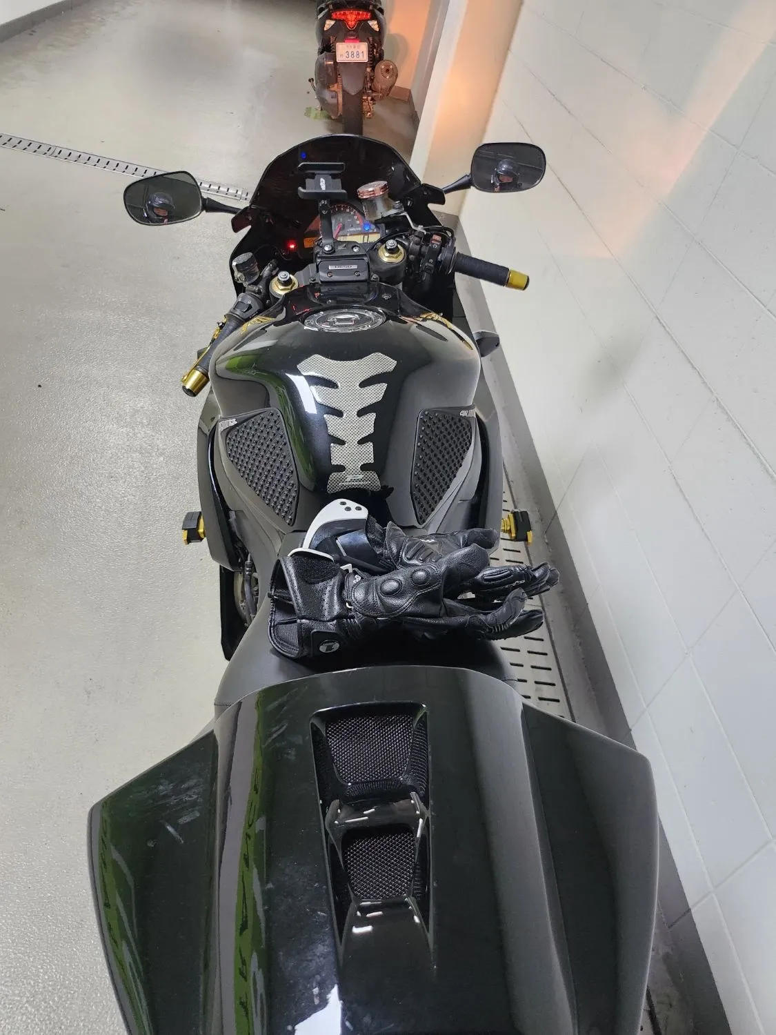 혼다 CBR 1000 RR more