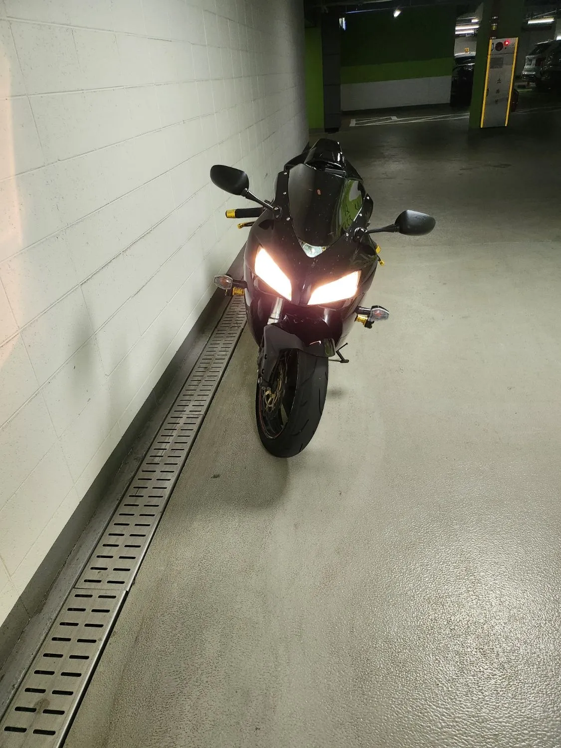 혼다 CBR 1000 RR 8