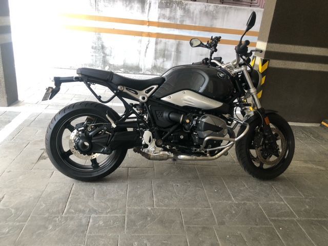 BMW R nine T 퓨어 main
