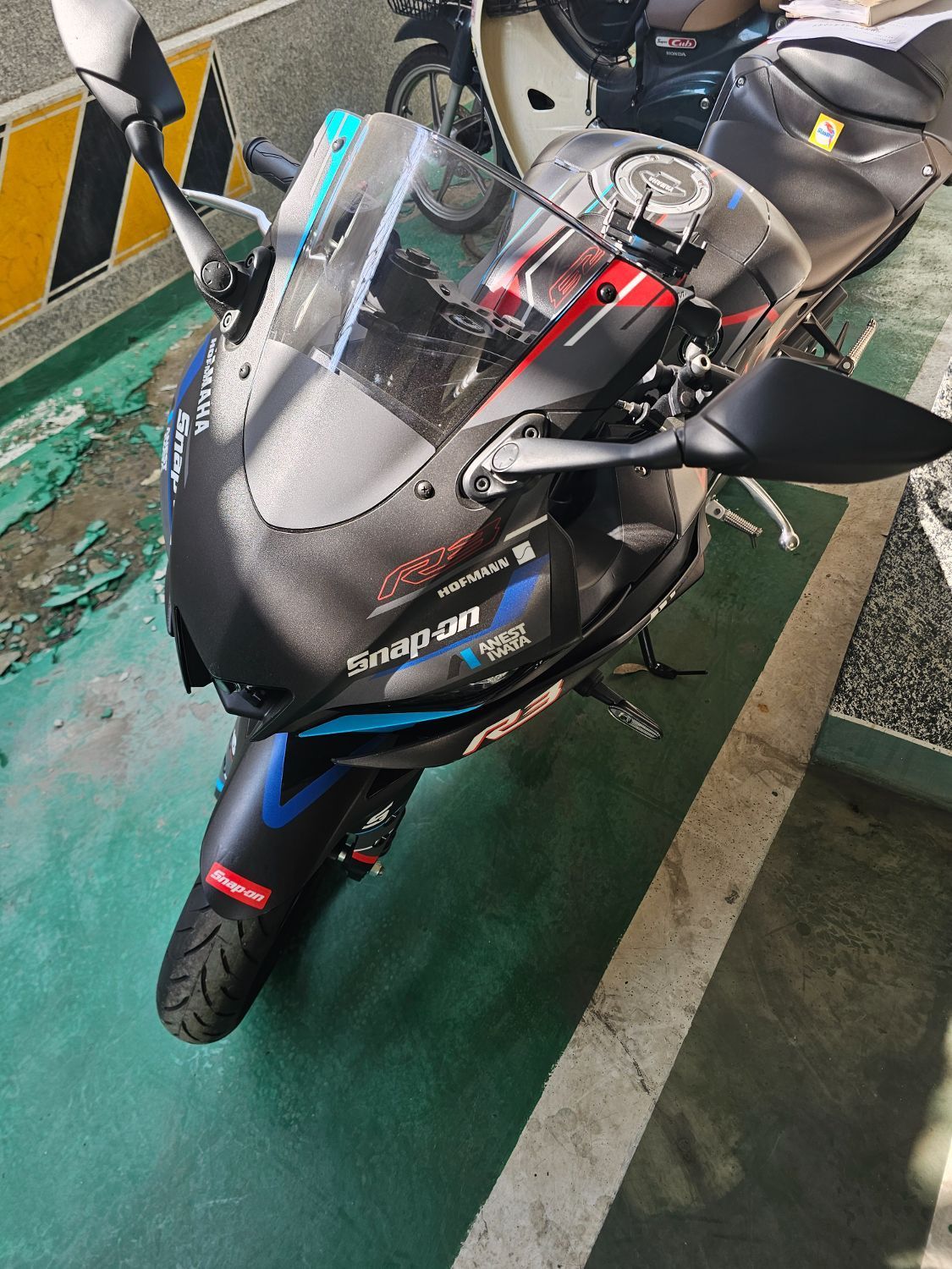 야마하 YZF R3 main