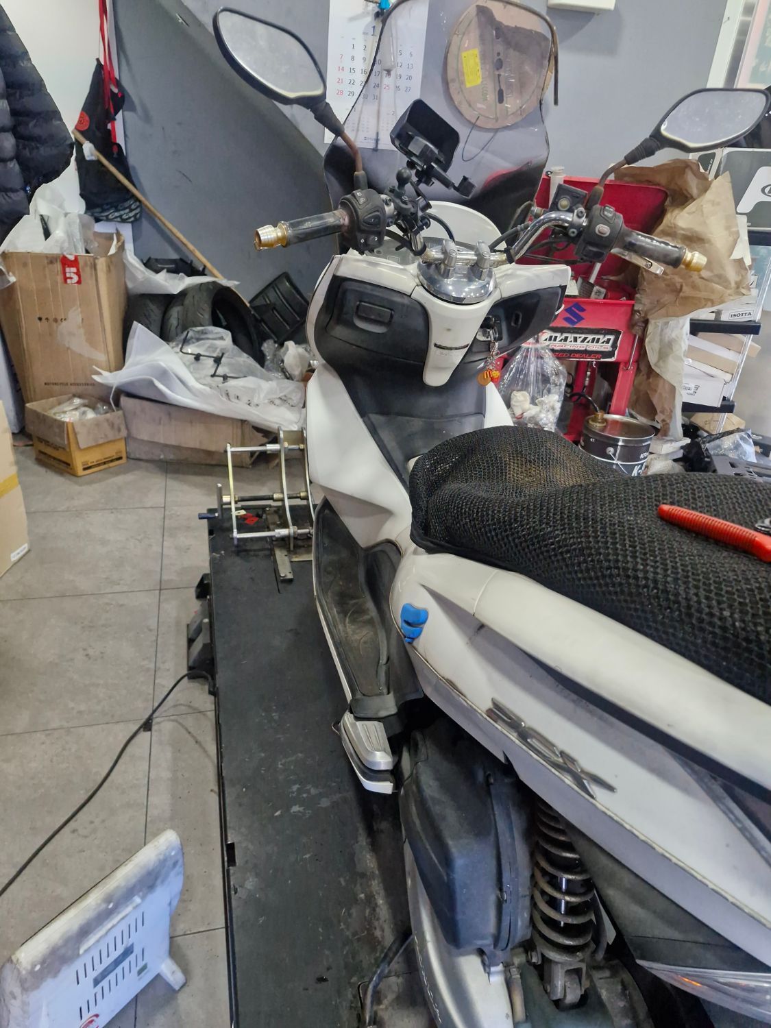 혼다 포르자 350 main