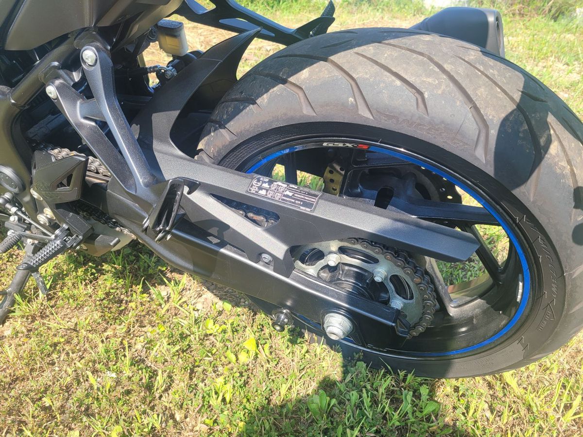 스즈키 GSX S 750 main