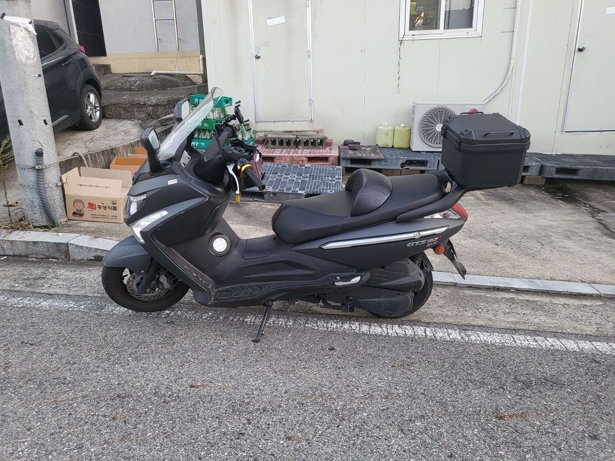 SYM 보이져 125 i thumb 2