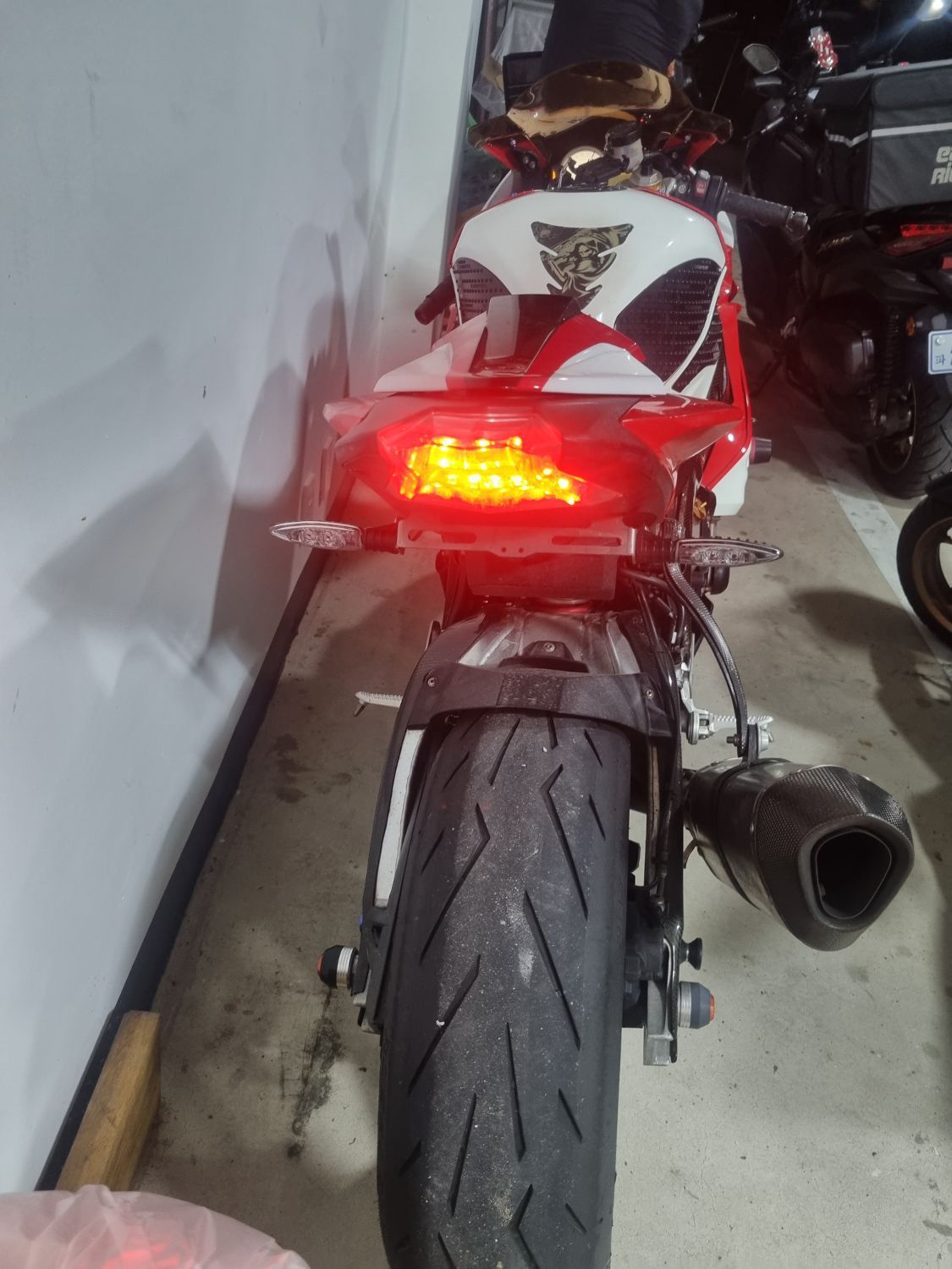 BMW S 1000 RR more