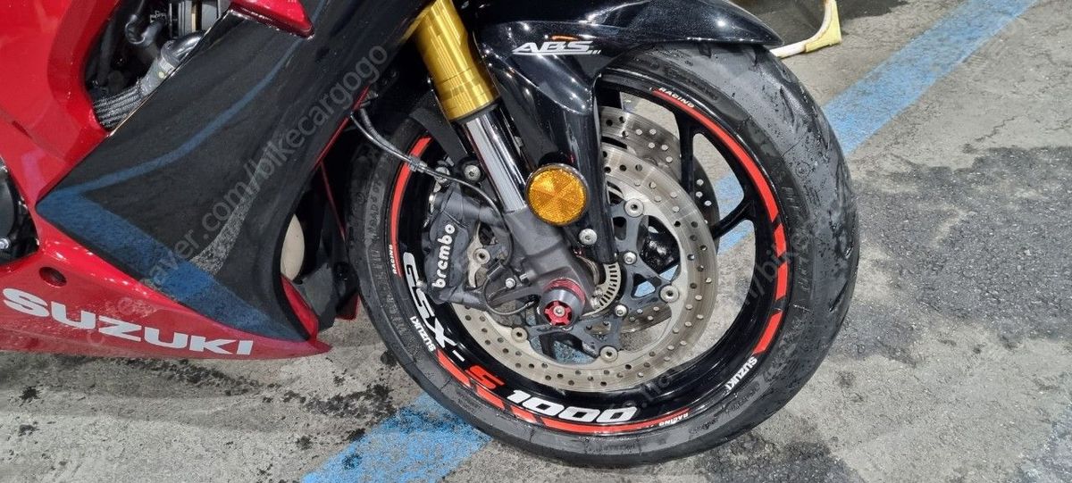 스즈키 GSX S 1000 F more