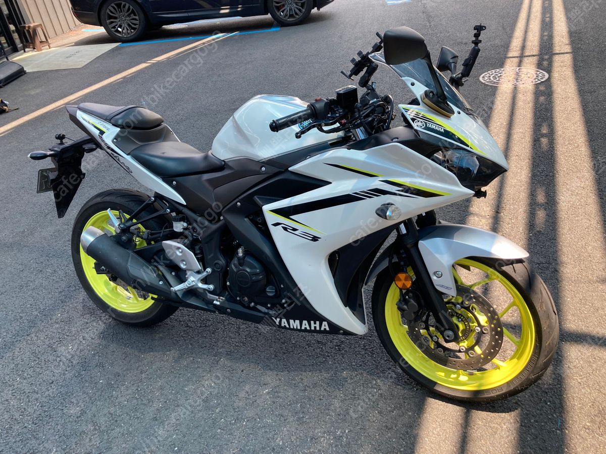 야마하 YZF R3 4