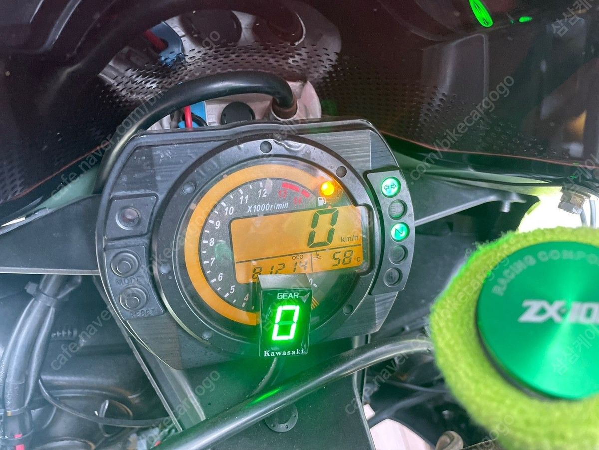 가와사키 닌자 ZX 10 R 9