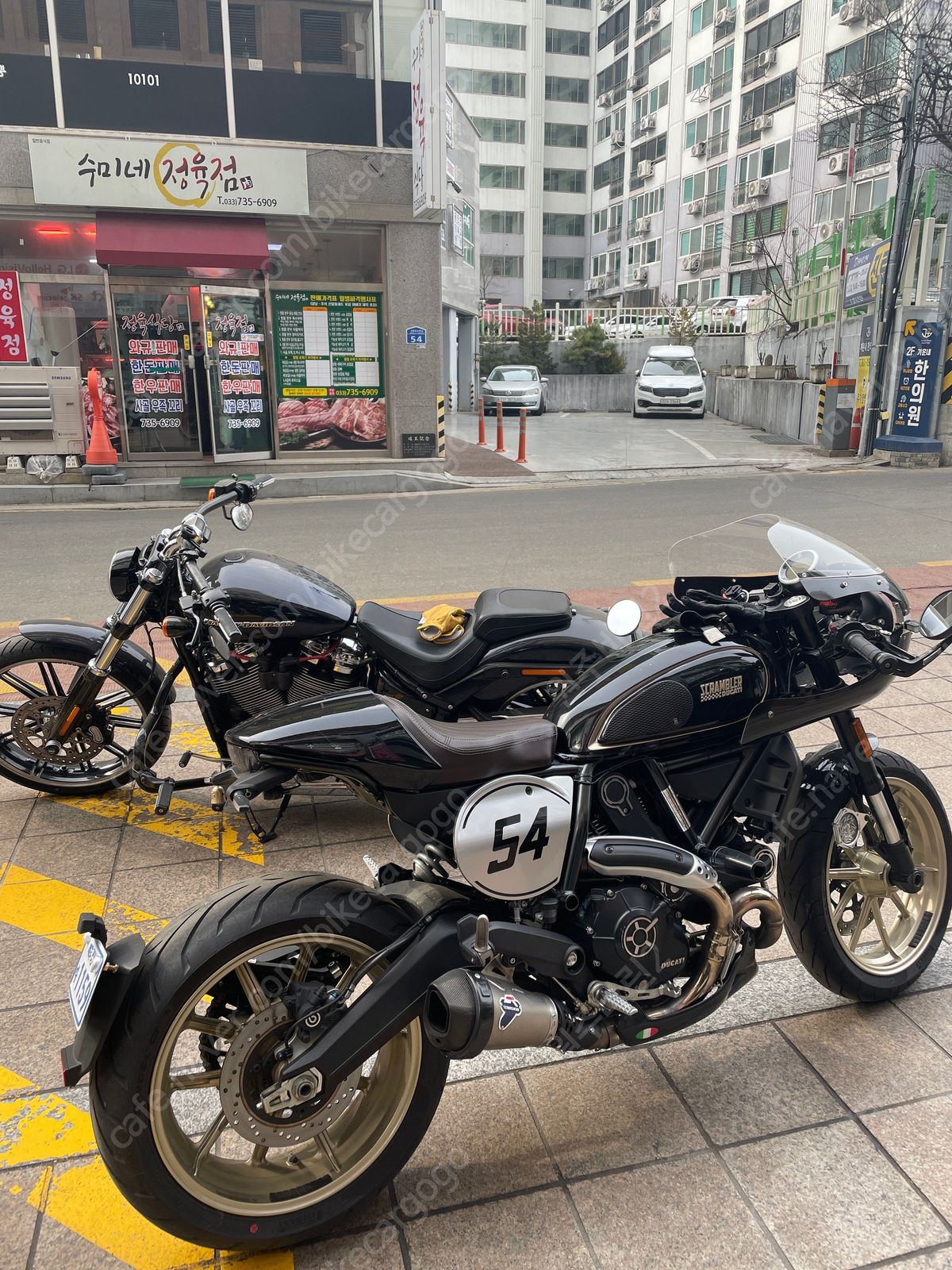 두카티 스크램블러 카페 레이서 11