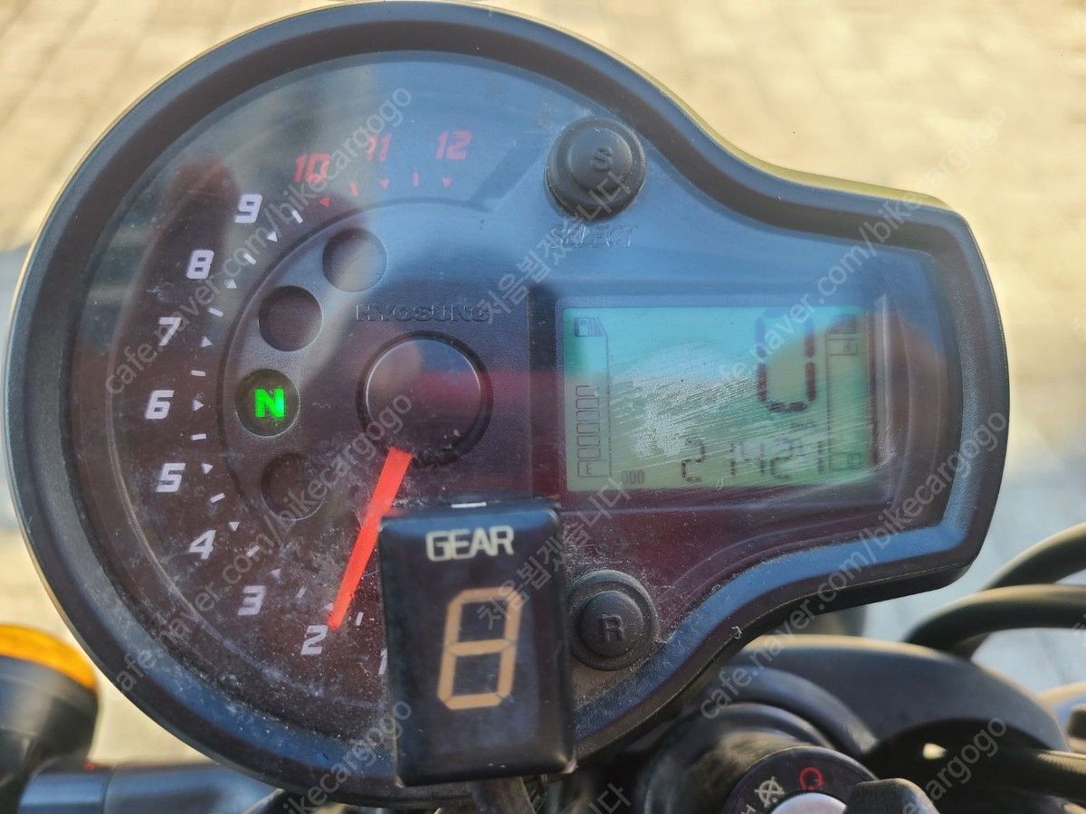 KR모터스 아퀼라 300 S 8