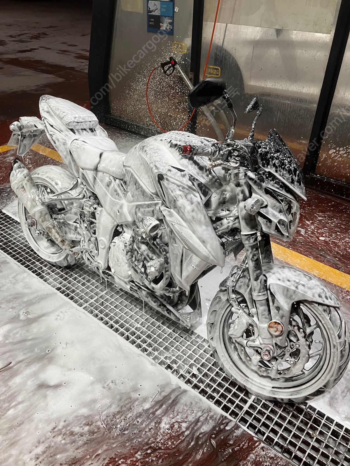 스즈키 GSX S 750 17