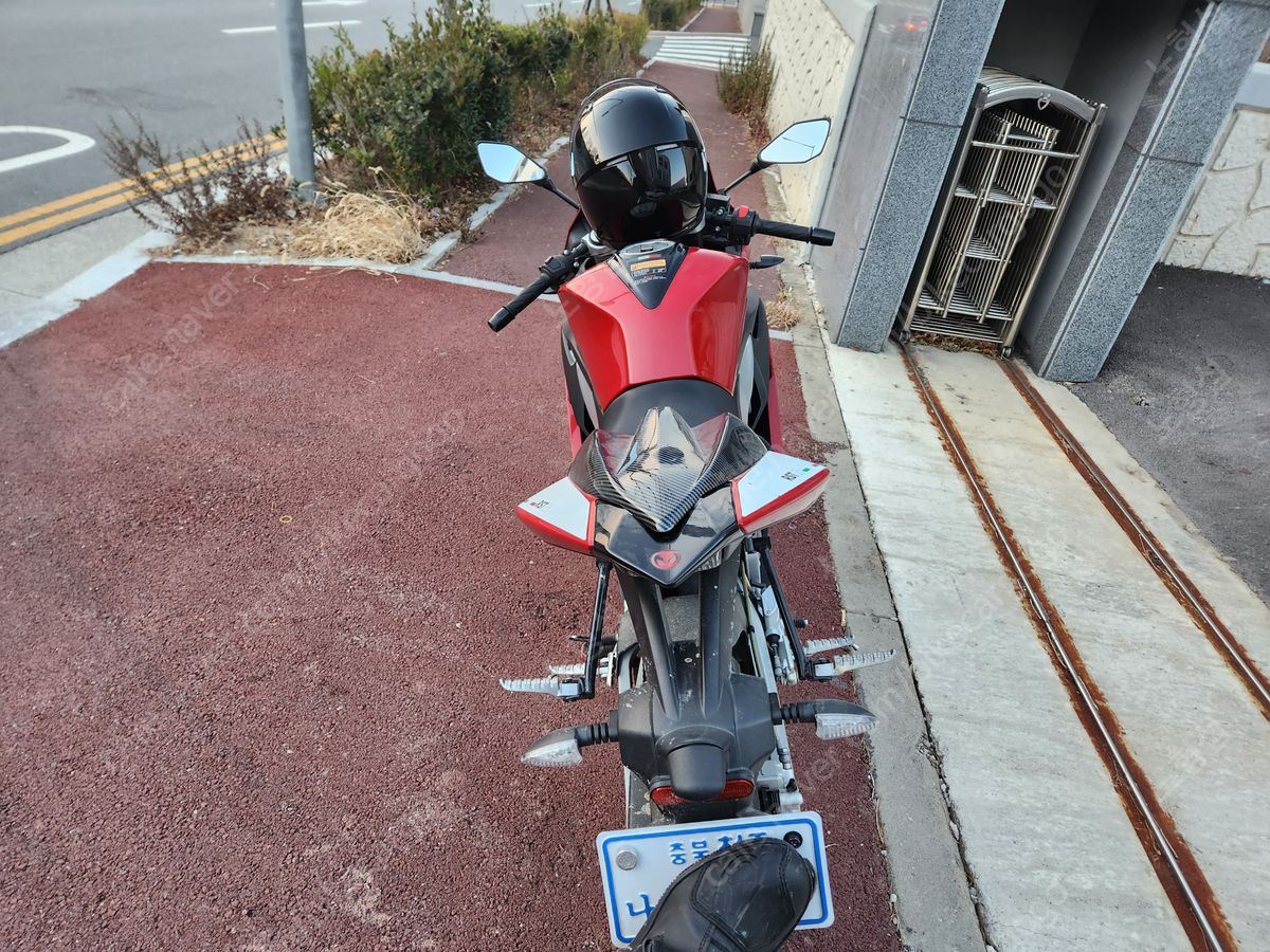 기타 125 S more