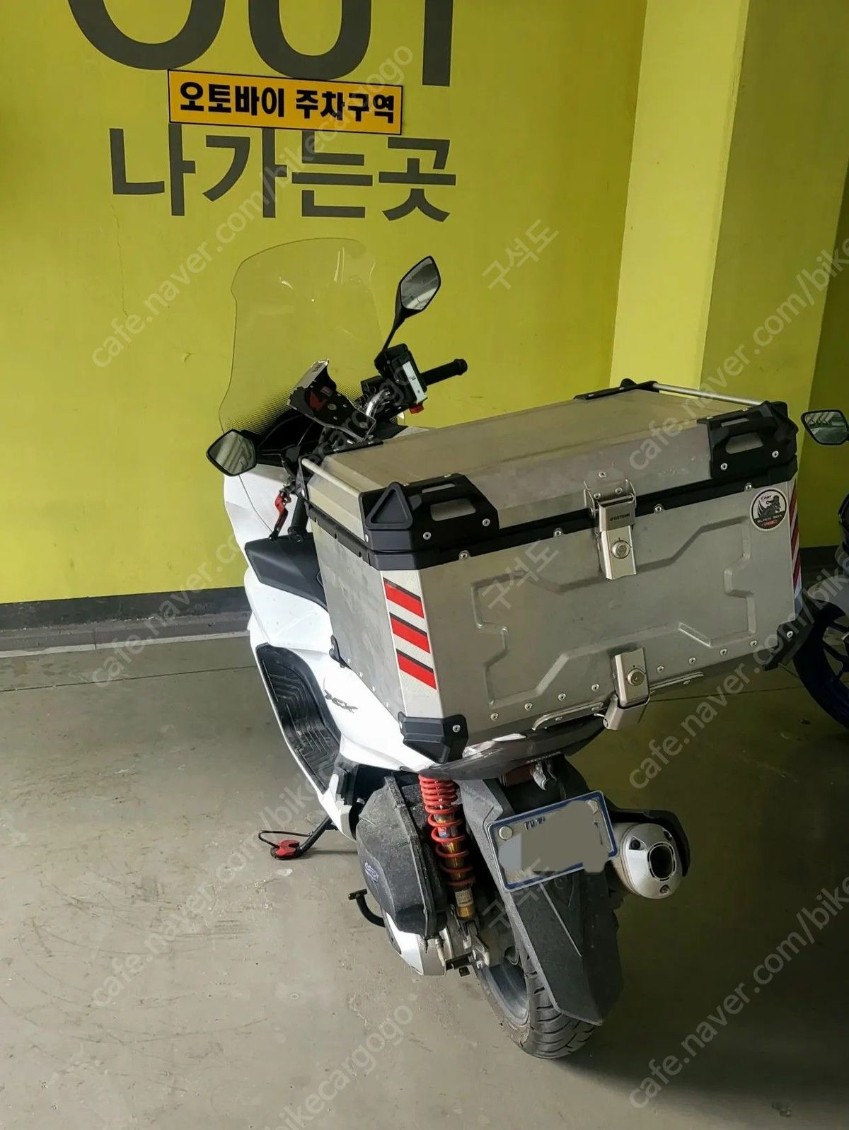 혼다 PCX 125 more