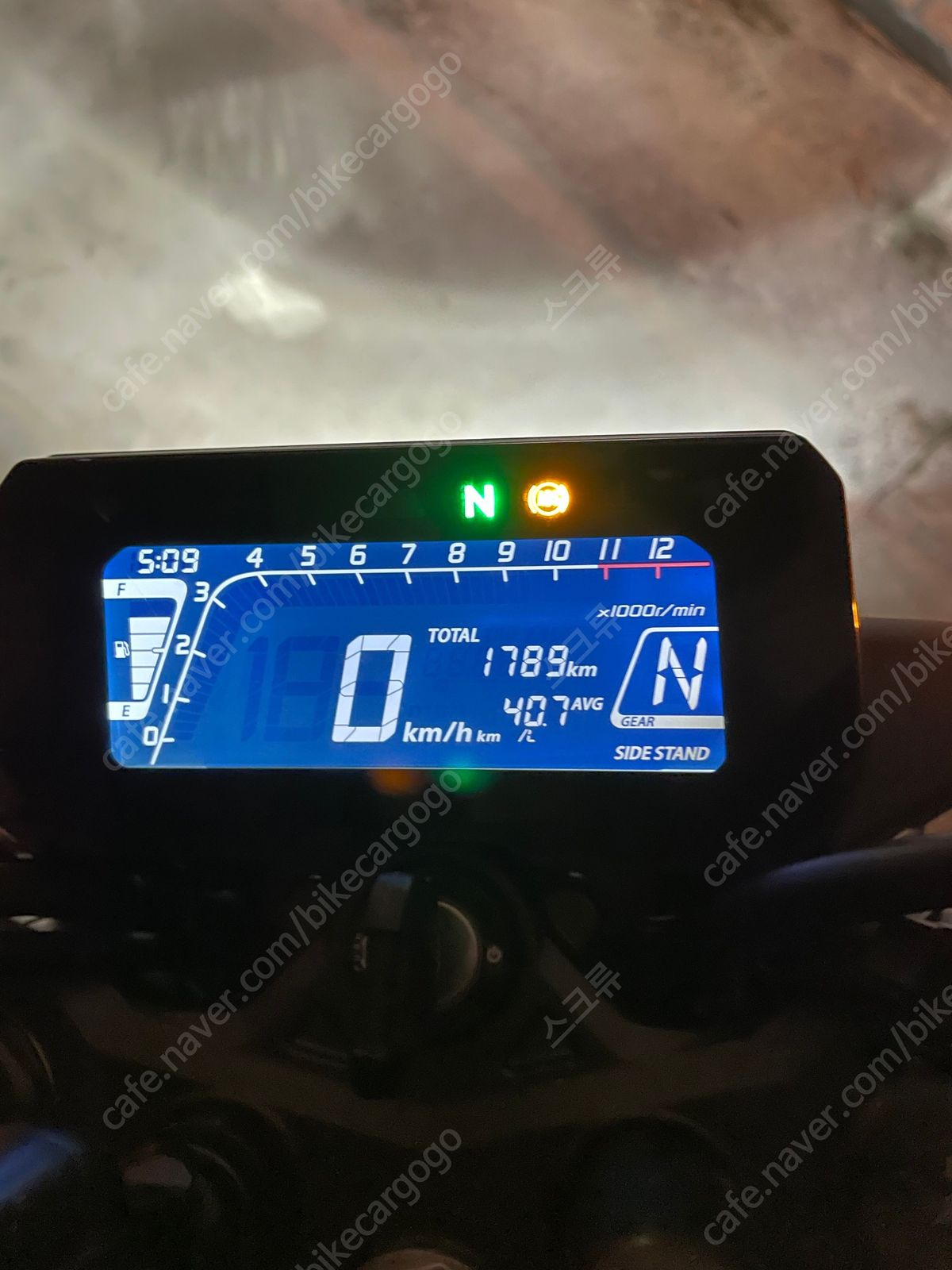 혼다 CB 125 R 4