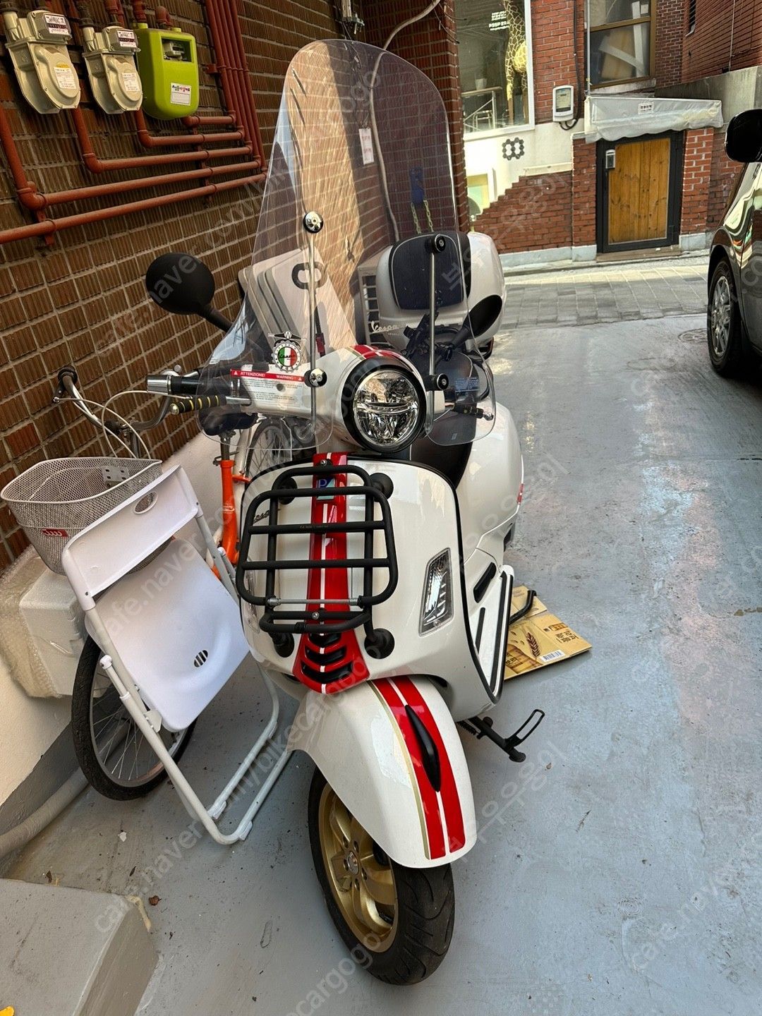 베스파 GTS 300 main