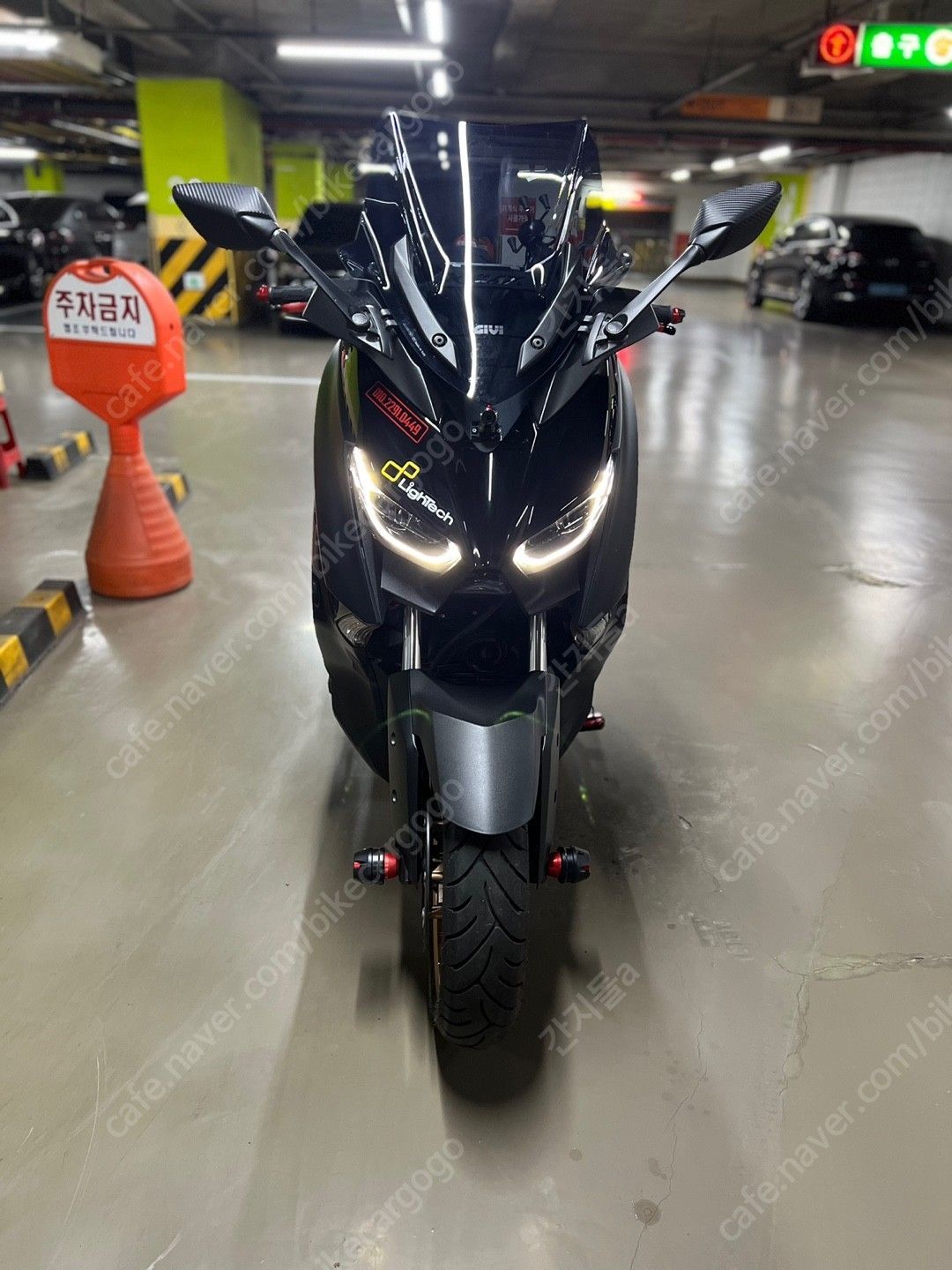 야마하 XMAX 300 ABS 5