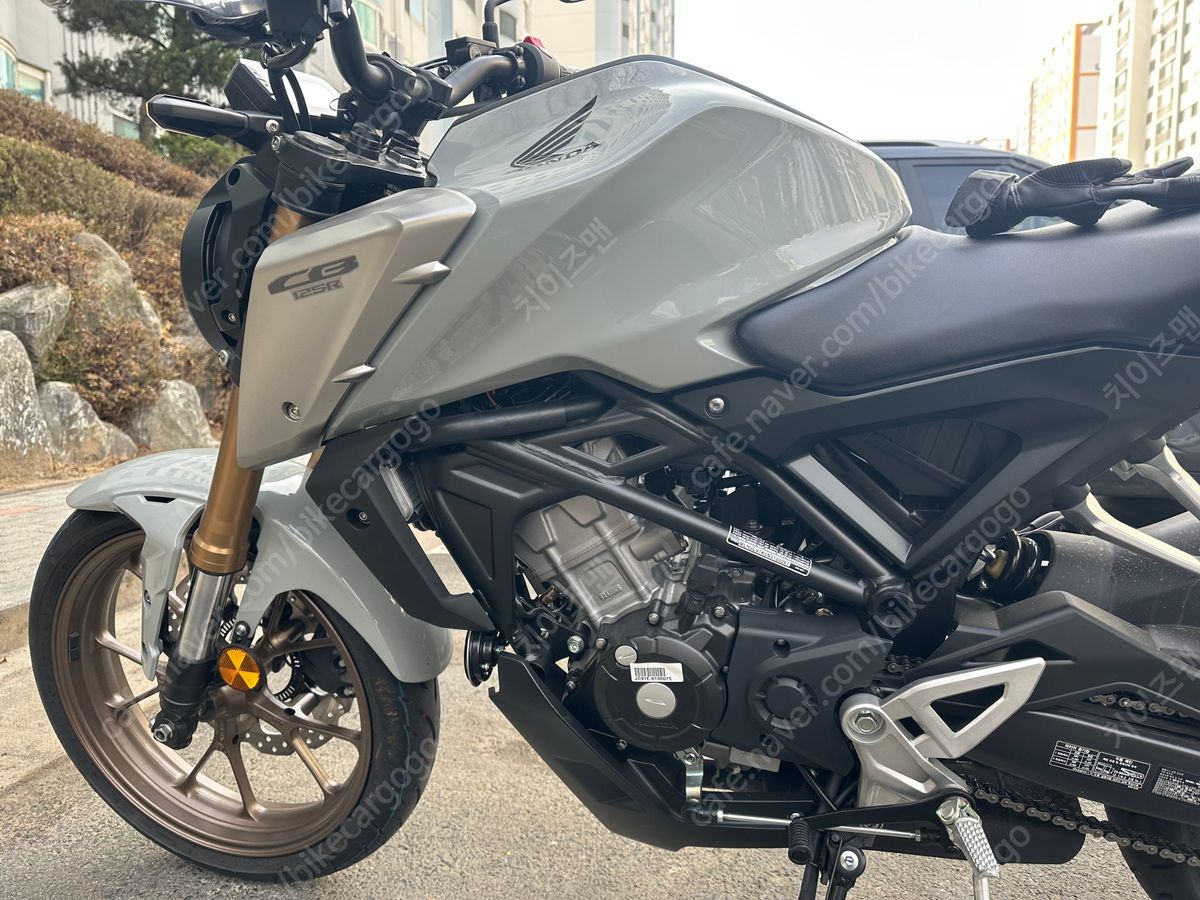 혼다 CB 125 R more